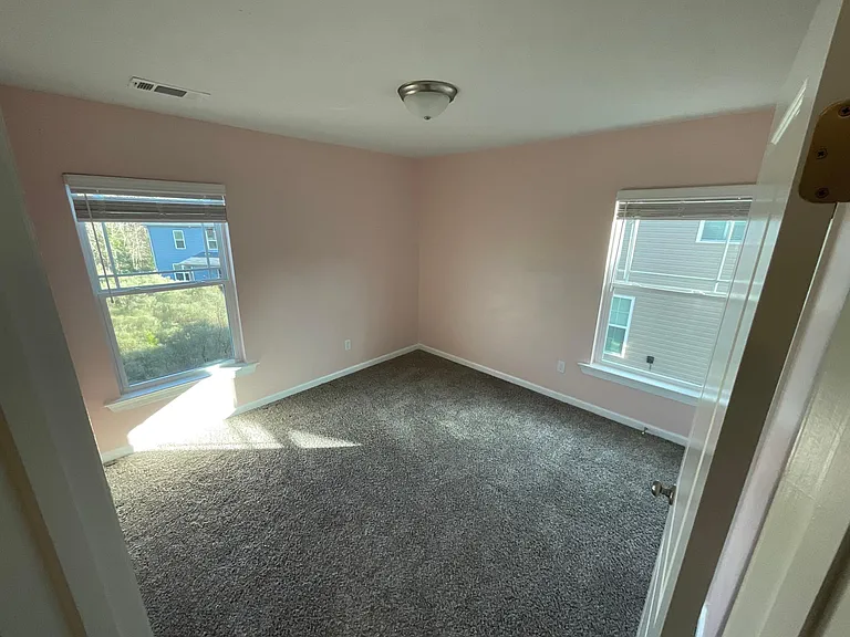 1911 Butternut Dr — Photo 12