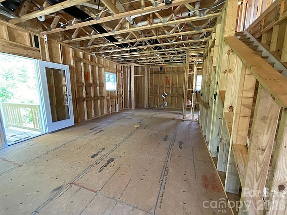 4th image of 1570 Autumn Ln #117