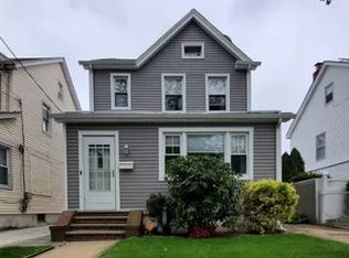 24110 143rd Ave, Rosedale, NY 11422