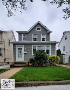 24110 143rd Ave, Jamaica, NY, 11422