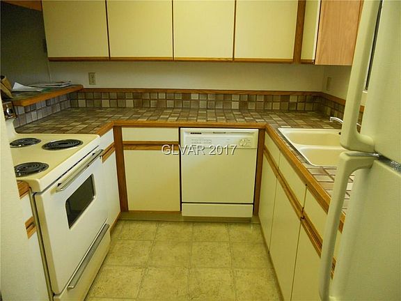5th image of 2080 Karen Ave #67