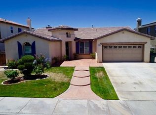 11922 Garret Ln, Victorville, CA 92392