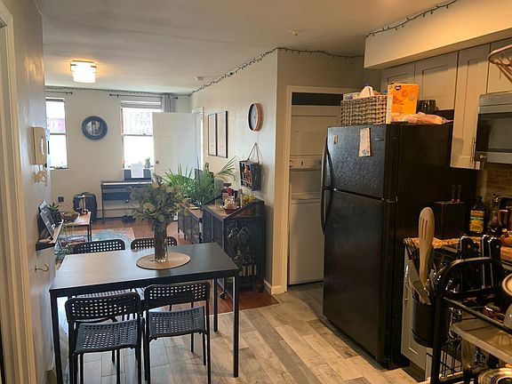 3rd image of 913 Washington Ave Floor 1