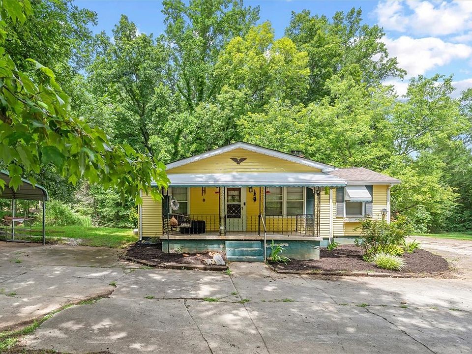 1st image of 115 Tyler Dr