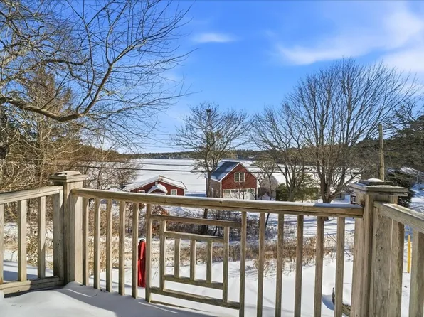 7 Swamp Rd, Plymouth, MA 02360