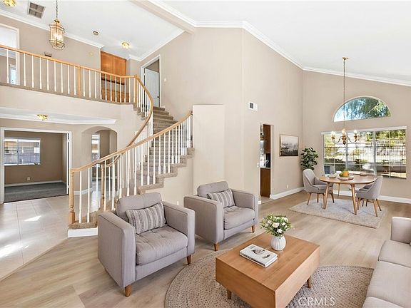 4th image of 40708 Mountain Pride Dr