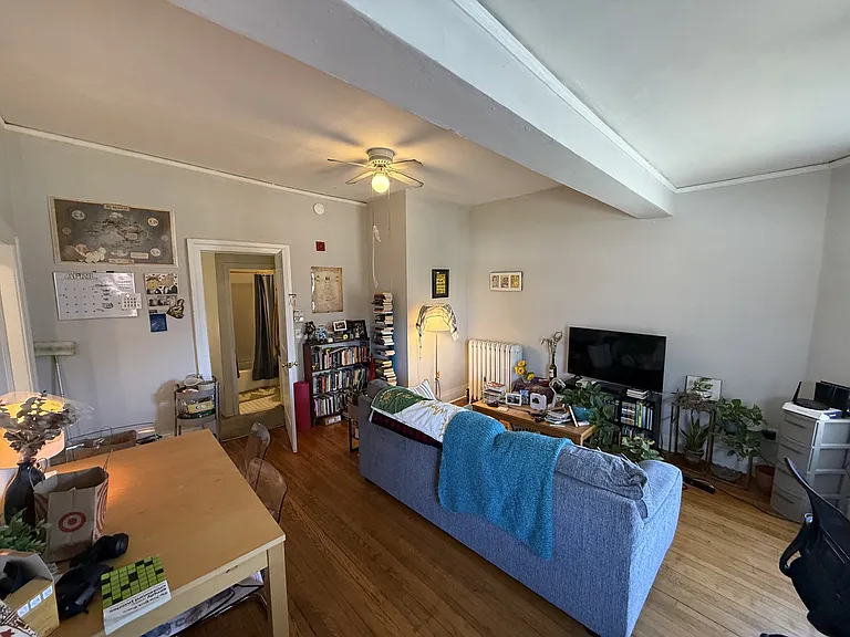 504 E Buffalo St — Photo 4