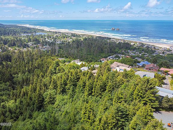 4th image of Tl 3100 Pacific View Dr