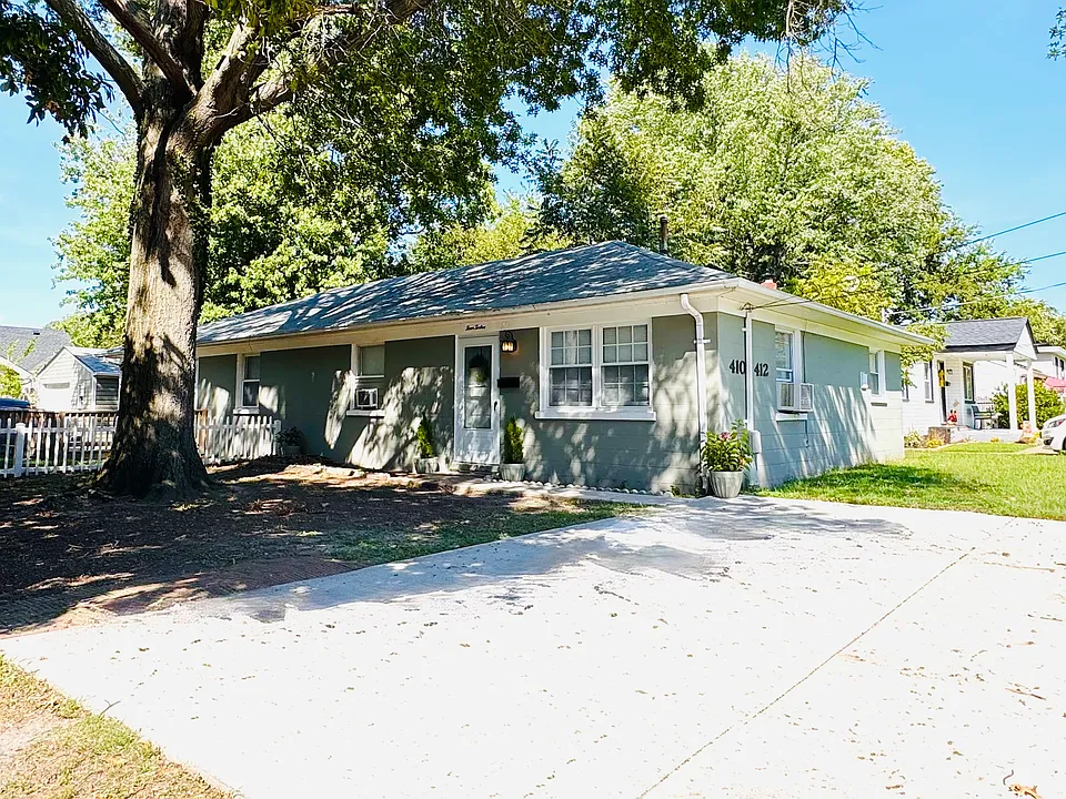 412 Woodview Ave