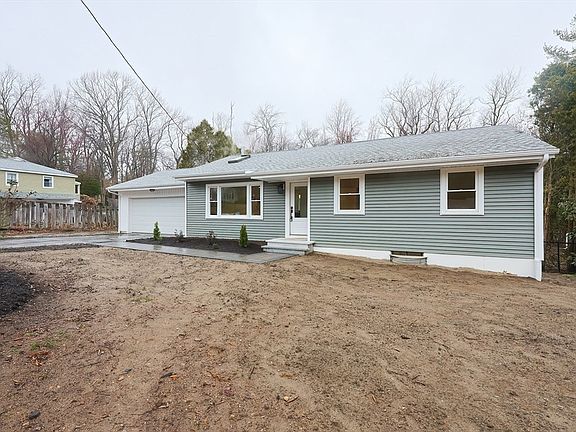 2nd image of 5 Avery Heights Dr