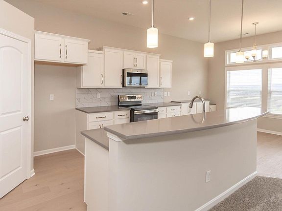 3rd image of 602 Riviera Dr Unit 16303
