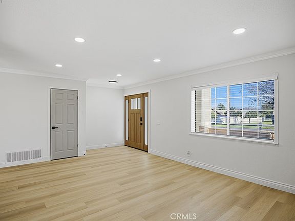 5th image of 7051 Idyllwild Ln