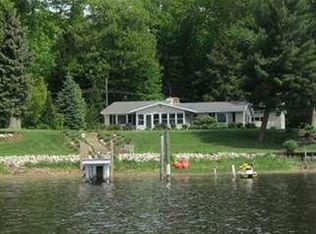 3019 Rennells Rd, Spring Lake, MI 49456