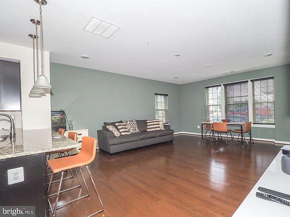 4th image of 8021 Orchard Grove Rd