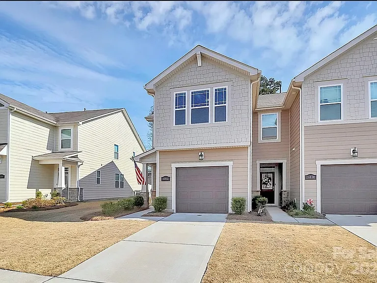 16042 Red Buckeye Ln — Photo 1