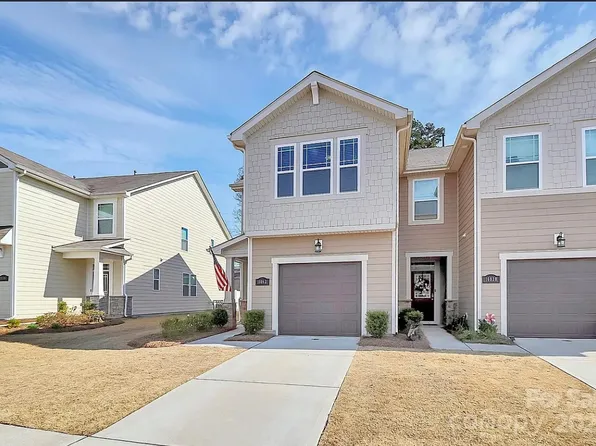 16042 Red Buckeye Ln, Huntersville, NC 28078