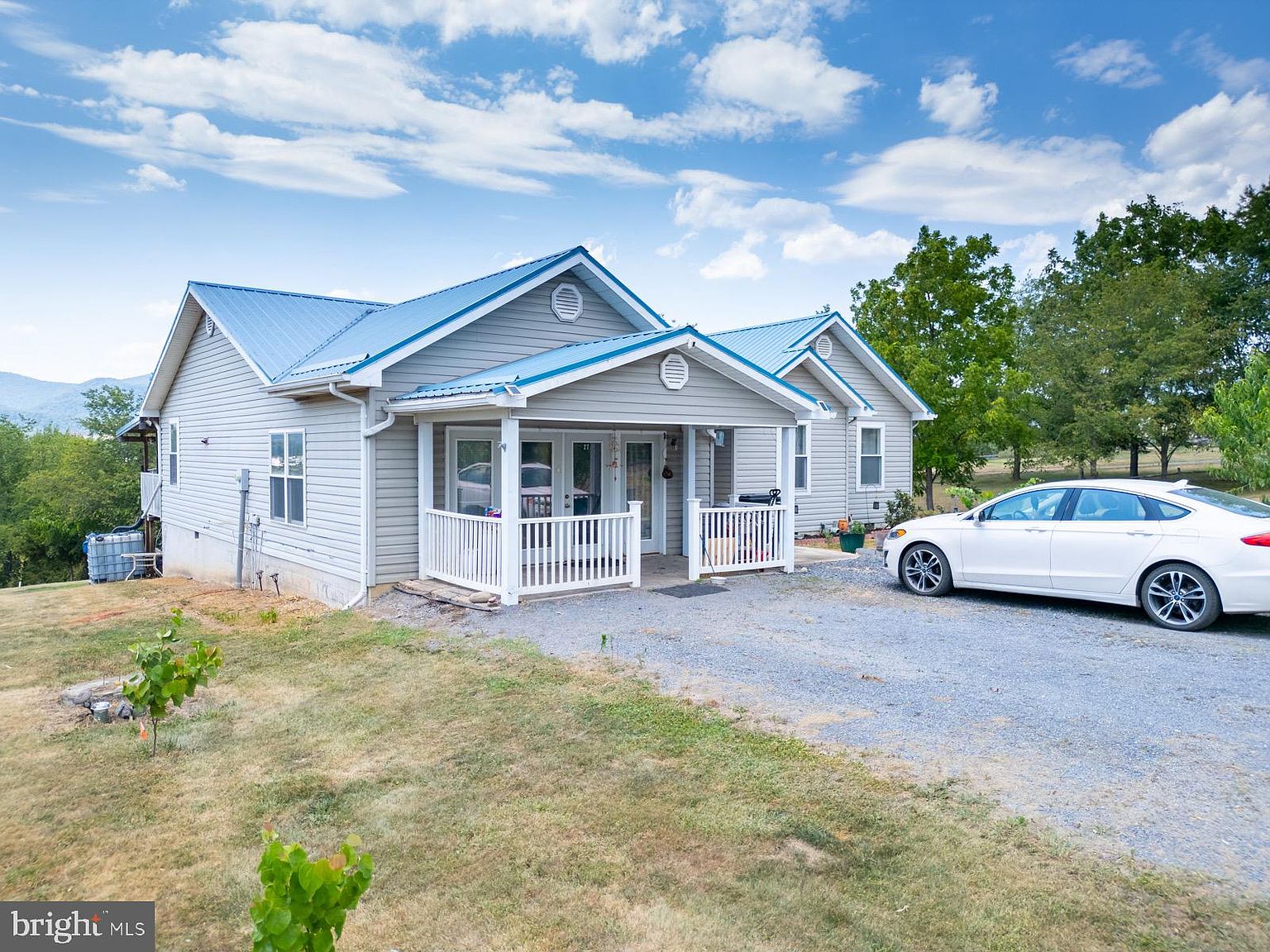 A*I様 House on the Hill Checker 27 Top Of The Hill Ln, Old Fields, WV 26845 | Zillow