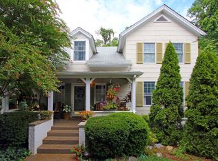 94 Oak Hill Rd, Red Bank, NJ 07701