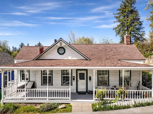215 Nevada St, Nevada City, CA 95959