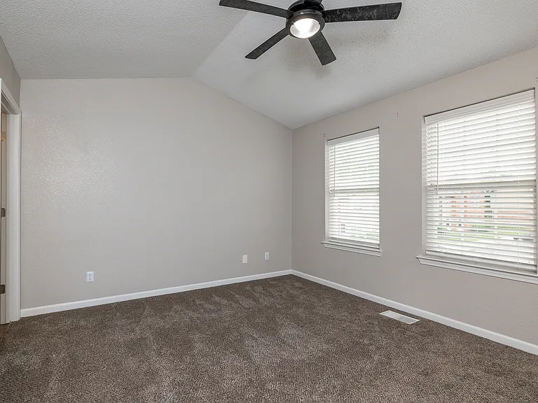 Stonehedge Townhomes — Photo 5