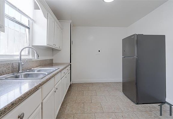 5th image of 1616 W 4th St
