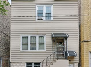 3037 W George St, Chicago, IL 60618