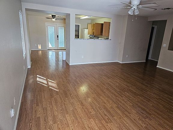 3rd image of 11501 W Larkspur Dr