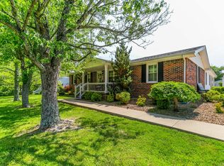 632 Chitwood Dr, Lafayette, TN 37083