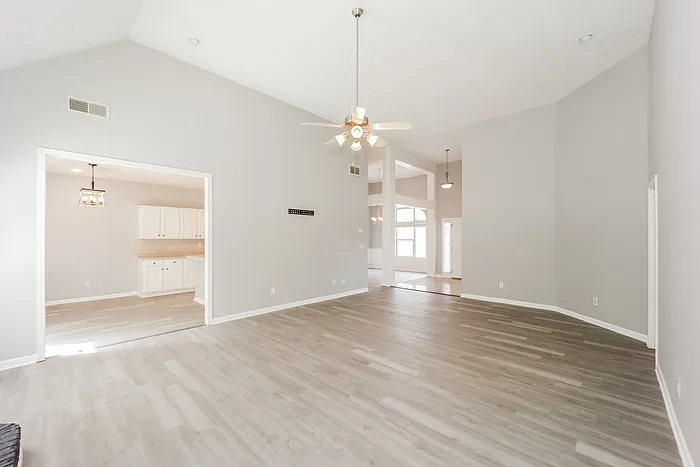 338 Interlake Pass — Photo 3