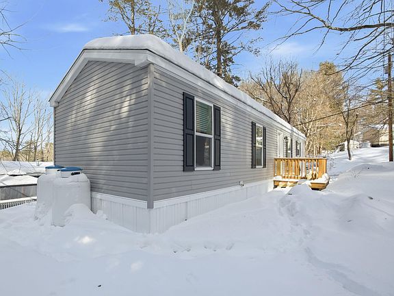 3rd image of 15 Sullivan Drive