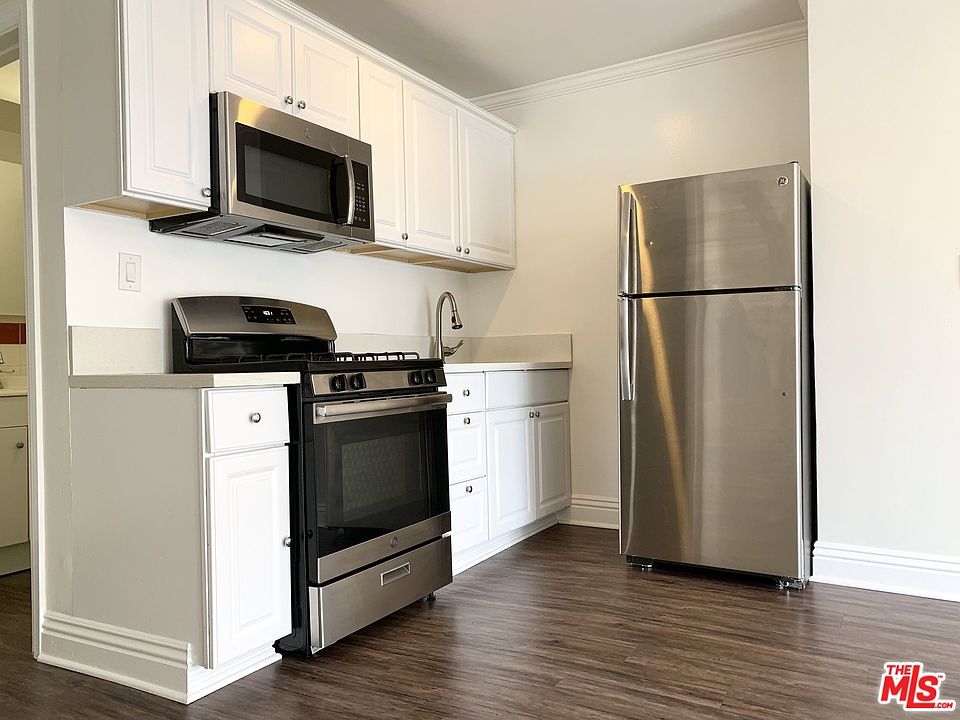 1st image of 101 N Normandie Ave APT 113A