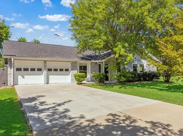 7302 Meadowood Dr, Austin, TX 78723