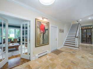 262 Barnstable Dr, Wyckoff, NJ 07481