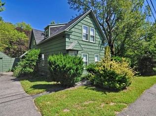 3 Highland St, Southborough, MA 01772