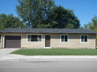 8 N Middleton Rd, Middleton, ID 83644