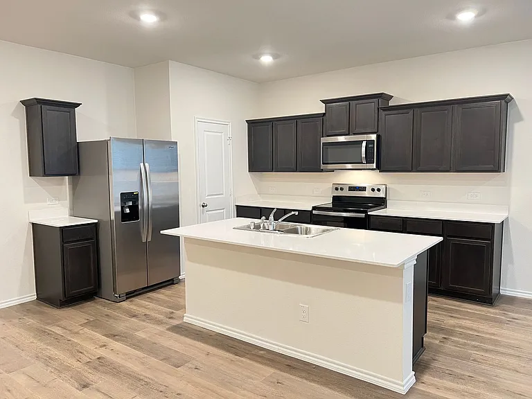 13156 Sanctuary Dr — Photo 4