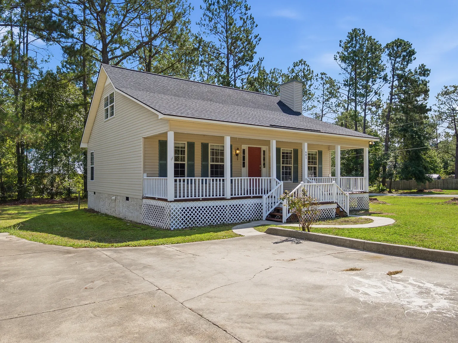 3 bed, 1634 sqft, $2,000 — Photo 4
