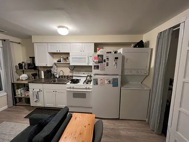 Studio, 650 sqft, $1,400 — Photo 3