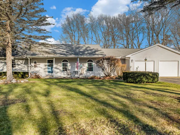 110 Harper Hill Dr, Battle Creek, MI 49014