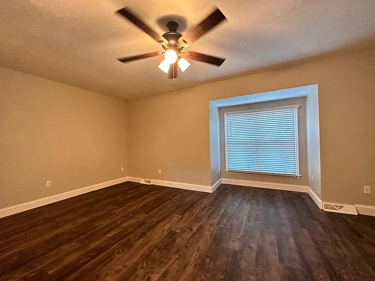 2335 Brookview Ct — Photo 21