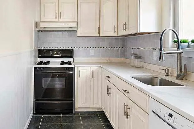 41 Fairview Ter #2 — Photo 11