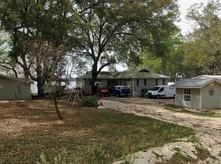 101 Walker Dr, Interlachen, FL 32148
