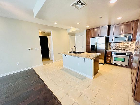 2nd image of 21301 Erwin St Unit 514