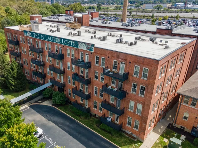 55 S Harding St #109 — Photo 3
