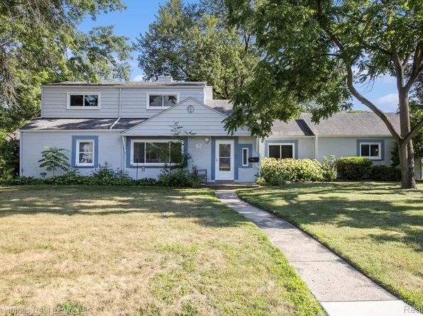 31973 Bock St, Garden City, MI 48135