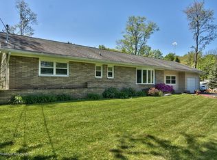 333 Blue Shutters Rd, Roaring Brook Township, PA 18444