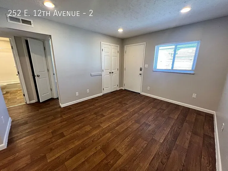 252 E 12th Ave #2 — Photo 4