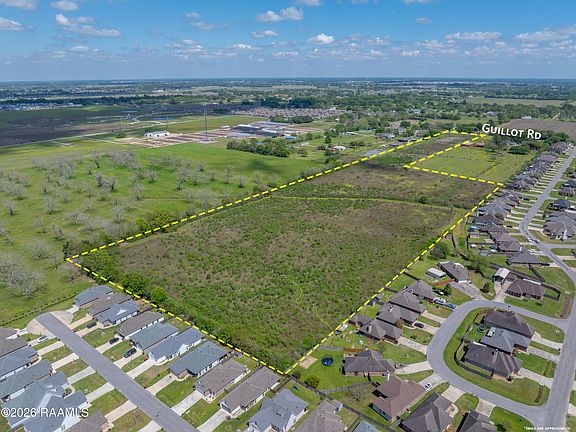 4th image of 1400 Guilliot Rd