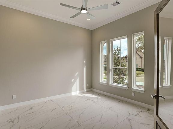 5th image of 624 Appia Dr