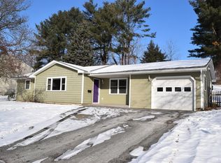 36 Greenwood Ave, Essex Junction, VT 05452